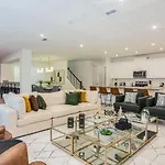 Brand New 9 Bedrooms House With Private Pool, Star Wars Game Room, Theme Rooms And Lake View Sa2145