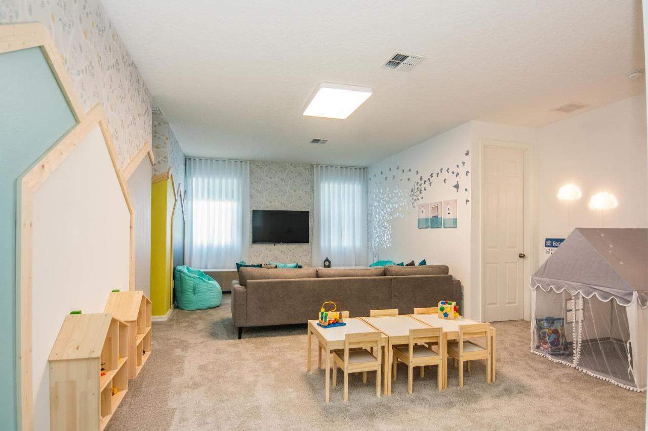 Brand New 9 Bedrooms House With Private Pool, Star Wars Game Room, Theme And View Sa2145 Holiday home *